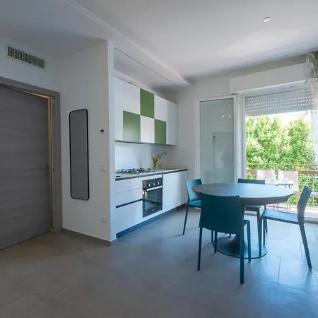 Apartamento 168 - Trilocale Al Primo Piano In Centro A Marcelli, A 50 Mt Dal Mare - Inclusa Nel Prezzo